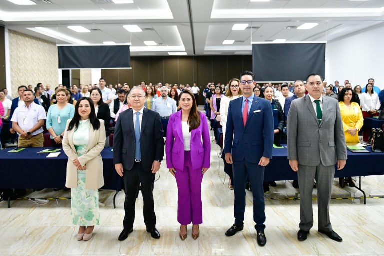 TERE JIMÉNEZ REITERA SU COMPROMISO CON LA SALUD DE LAS Y LOS TRABAJADORES AL INAUGURAR REUNIÓN REGIONAL DE SEGURIDAD Y SALUD DEL IMSS