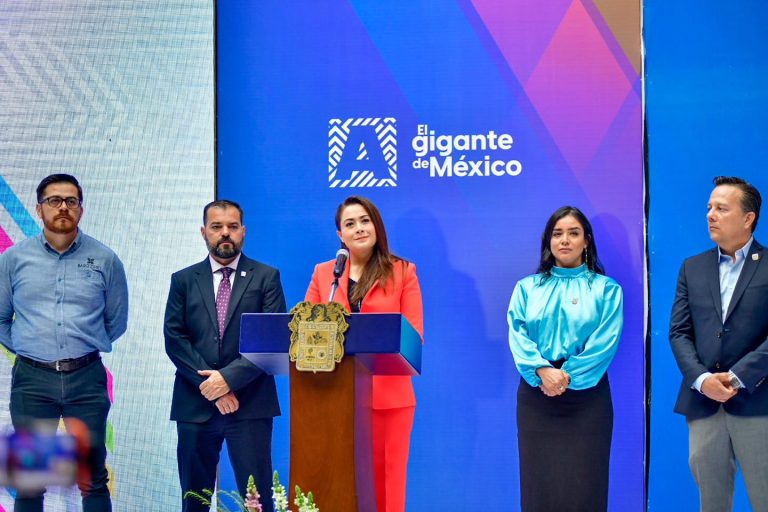 PRESENTA TERE JIMÉNEZ PLATAFORMA EN LÍNEA HECHO EN AGUASCALIENTES PARA FACILITAR EL REGISTRO A EMPRESARIOS