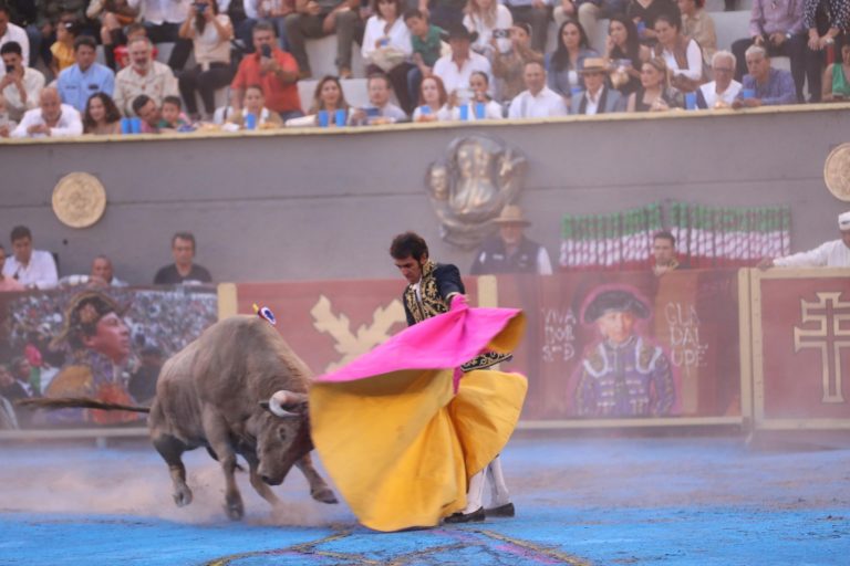 BOLETOS DISPONIBLES PARA LA SÉPTIMA CORRIDA DE LA INSURGENCIA; EL EVENTO SERÁ A BENEFICIO DEL DIF ESTATAL