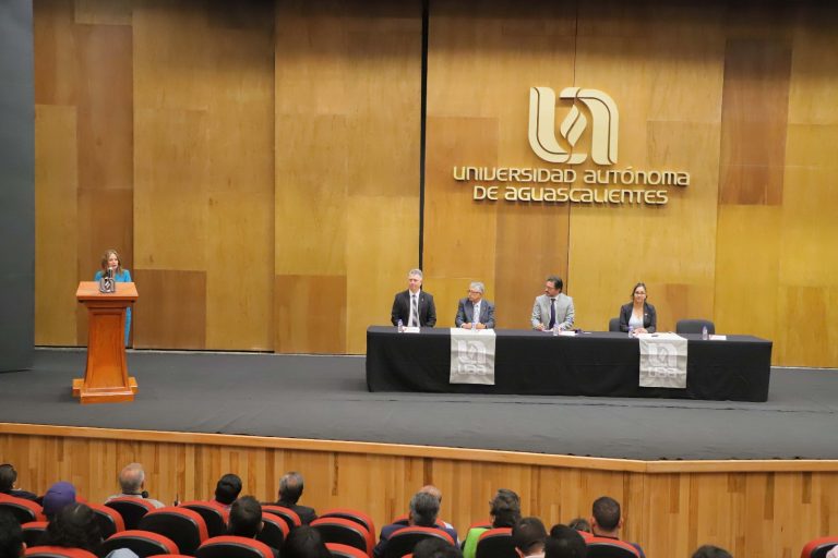 RECIBE UAA A ESTUDIANTES DE NUEVO INGRESO DE POSGRADOS EEJCUTIVOS PRESENCIALES Y VIRTUALES 