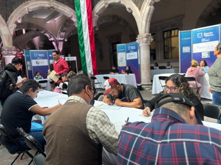 ASISTE AL “JUEVES DE BOLSA DE TRABAJO” ESTE 12 DE SEPTIEMBRE EN EL PALACIO DE GOBIERNO