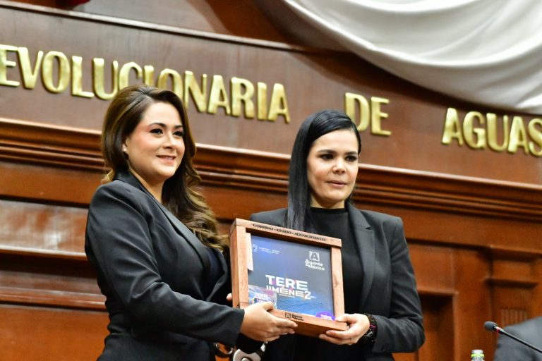 ENTREGA TERE JIMÉNEZ SU SEGUNDO INFORME DE GOBIERNO AL CONGRESO DEL ESTADO