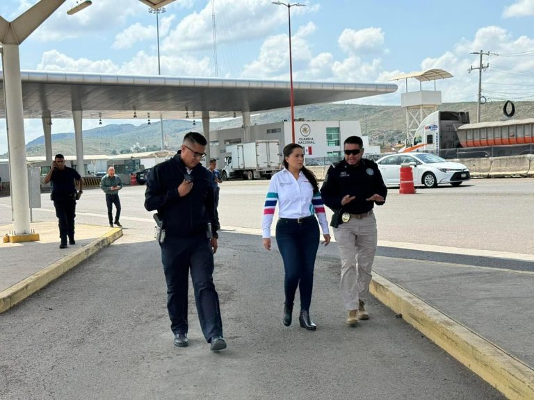 TERE JIMÉNEZ SUPERVISA SEGURIDAD EN PUERTA NORTE DEL ESTADO; RECONOCE LABOR DEL EJÉRCITO, GUARDIA NACIONAL, POLICÍA ESTATAL Y MUNICIPAL