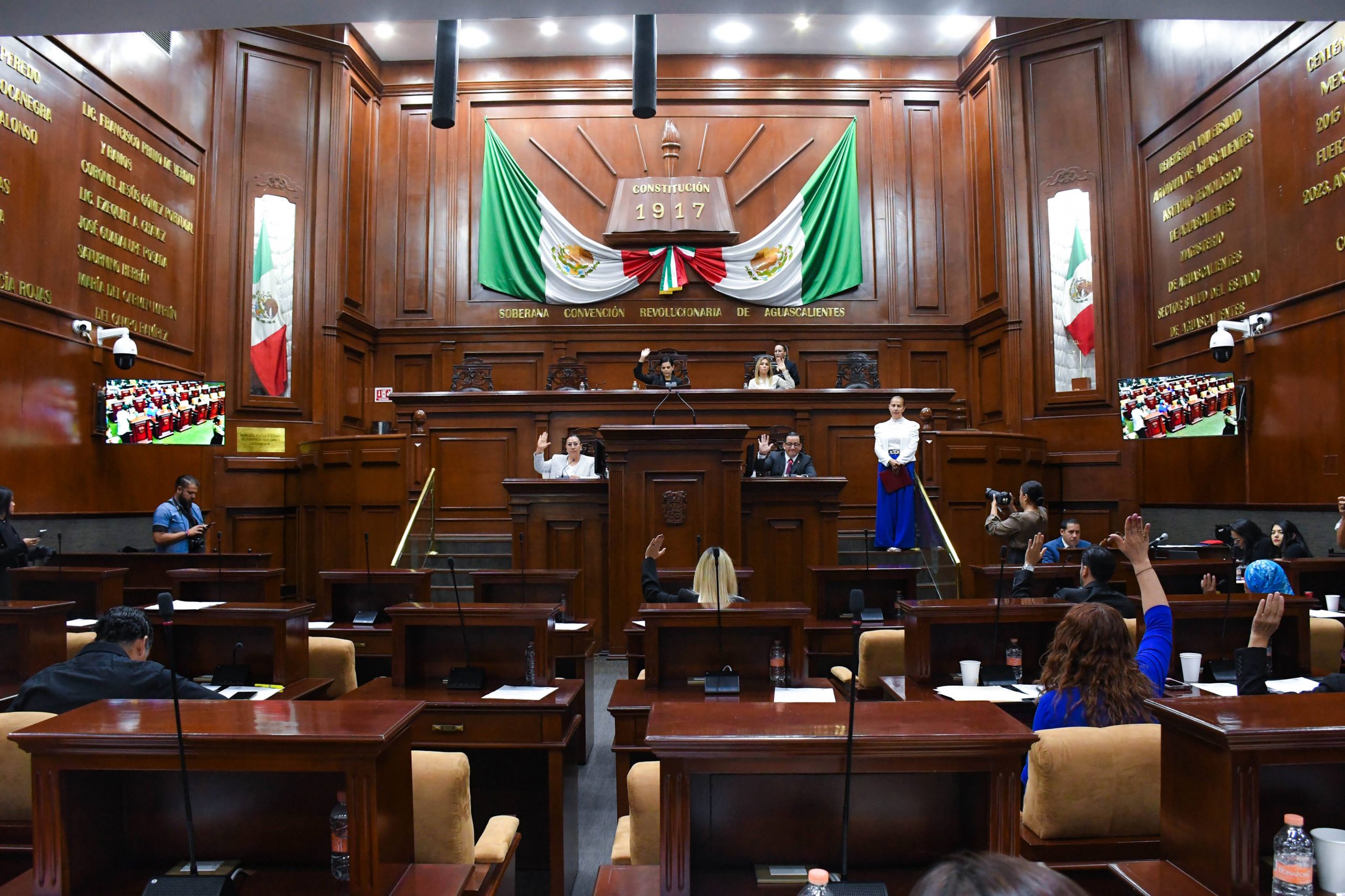 CONGRESO DE AGUASCALIENTES APROBÓ EL ACUERDO LEGISLATIVO PARA LLAMAR A COMPARECER A SERVIDORES PÚBLICOS POR GLOSA DEL SEGUNDO INFORME DE GOBIERNO    